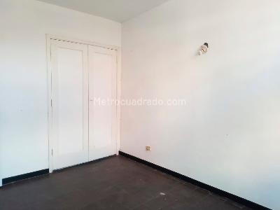 Casa de 3 alcobas en venta en Belen, Medellín, 207 m² · foto 8 de 18