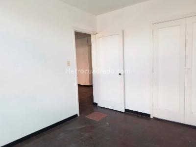 Casa de 3 alcobas en venta en Belen, Medellín, 207 m² · foto 9 de 18