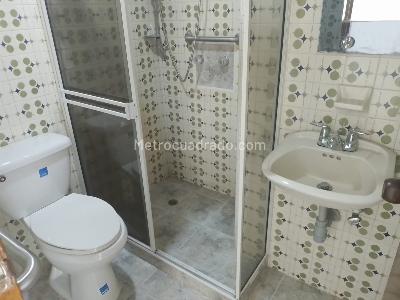 Apartamento de 3 alcobas en venta en Laureles, Medellín, 125 m² · foto 13 de 16