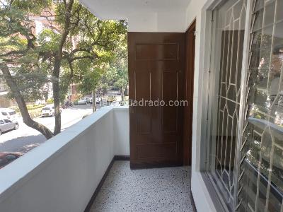 Apartamento de 3 alcobas en venta en Laureles, Medellín, 125 m² · foto 15 de 16