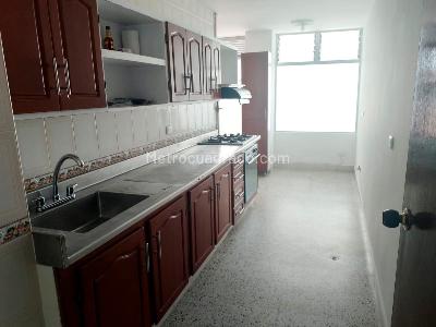 Apartamento de 3 alcobas en venta en Laureles, Medellín, 125 m² · foto 5 de 16