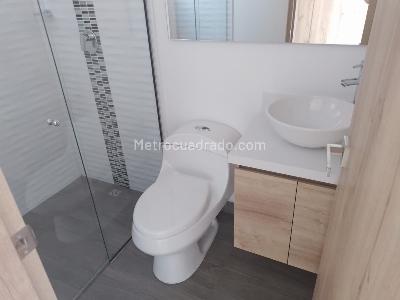 Apartamento de 3 alcobas en venta en Laureles, Medellín, 106 m² · foto 13 de 16