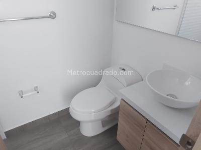 Apartamento de 3 alcobas en venta en Laureles, Medellín, 106 m² · foto 14 de 16
