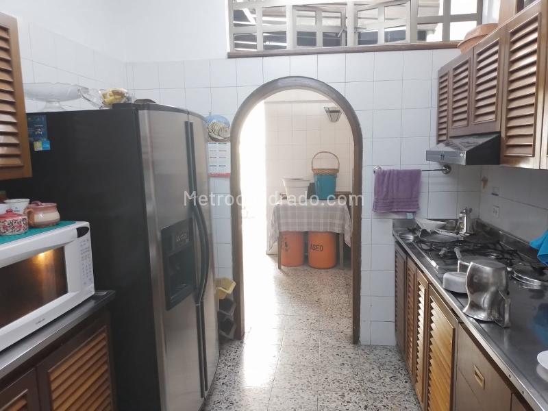 Independent 3BR House with Terrace in Laureles - 8