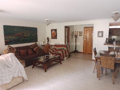 Apartamento en venta en Laureles, Medellín · foto 3 de 16
