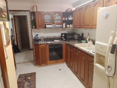 Apartamento en venta en Laureles, Medellín · foto 5 de 16
