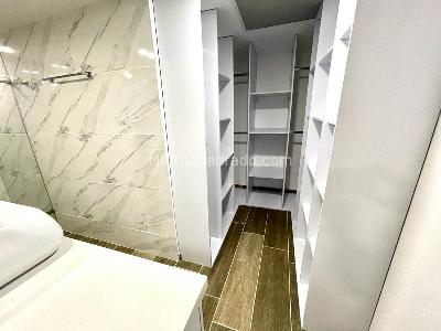 Apartamento de 4 alcobas en venta en Laureles, Medellín, 205 m² · foto 10 de 15