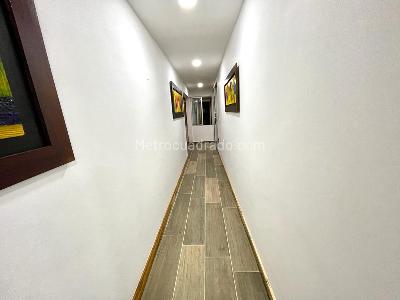 Apartamento de 4 alcobas en venta en Laureles, Medellín, 205 m² · foto 5 de 15