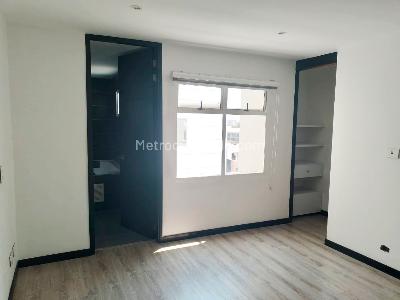 Apartamento de 2 alcobas en venta en Laureles, Medellín, 100 m² · foto 7 de 18