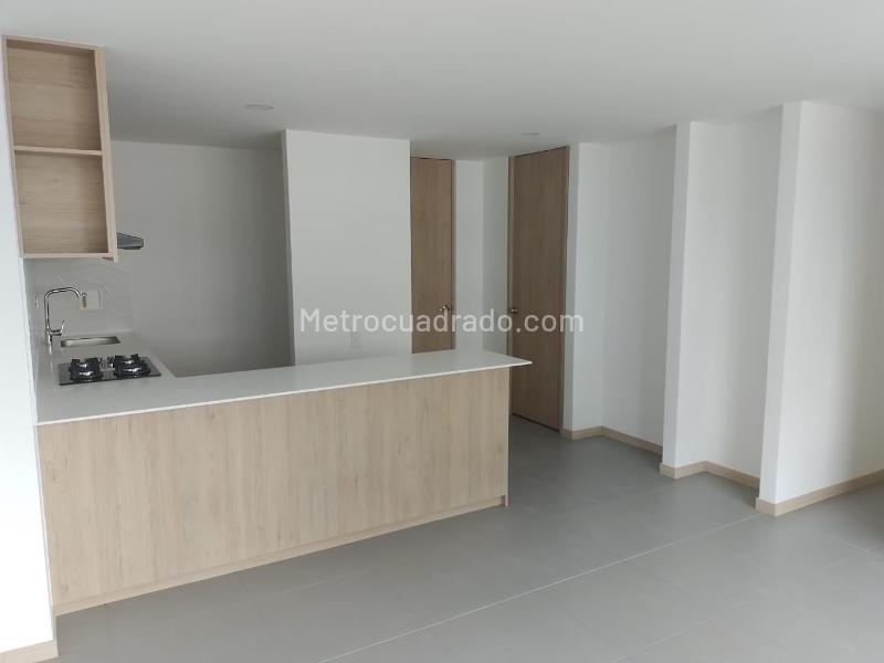 Modern 3BR Apartment in Guayabal - 3