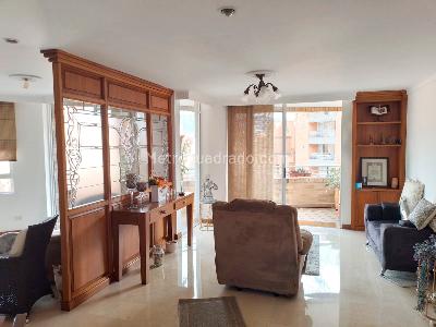 Apartamento en venta en Laureles, Medellín · foto 2 de 18