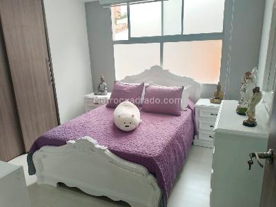 Apartamento en venta en Laureles, Medellín · foto 11 de 18