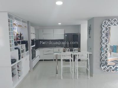 Apartamento en venta en Laureles, Medellín · foto 6 de 18
