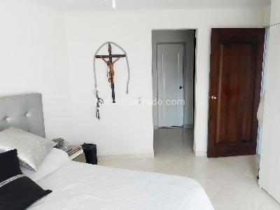 Apartamento de 3 alcobas en venta en Laureles, Medellín, 134 m² · foto 15 de 19