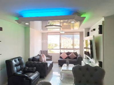 Apartamento en venta en Laureles, Medellín · foto 2 de 19
