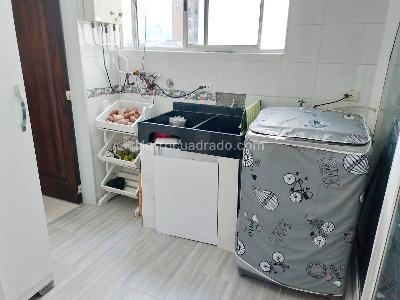 Apartamento en venta en Laureles, Medellín · foto 8 de 19