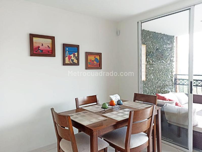 Furnished 4BR Apartment with Pool in Belen