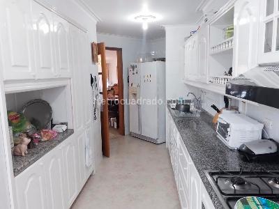 Apartamento de 3 alcobas en arriendo en Laureles, Medellín, 150 m² · foto 6 de 18