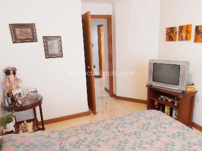 Apartamento de 3 alcobas en arriendo en Laureles, Medellín, 150 m² · foto 8 de 18