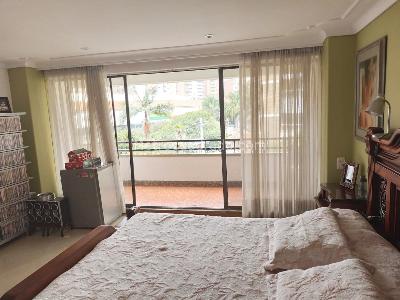Apartamento en venta en Laureles, Medellín · foto 10 de 19