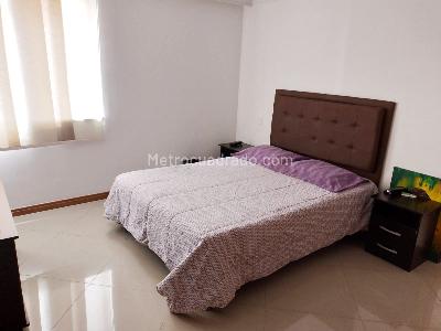 Apartamento en venta en Laureles, Medellín · foto 14 de 19