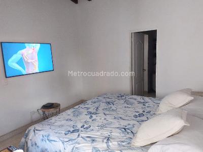 Apartamento de 4 alcobas en arriendo en Laureles, Medellín, 170 m² · foto 13 de 16