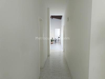 Apartamento de 4 alcobas en arriendo en Laureles, Medellín, 170 m² · foto 6 de 16