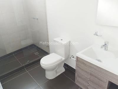 Apartamento de 2 alcobas en venta en Laureles, Medellín, 95 m² · foto 13 de 16