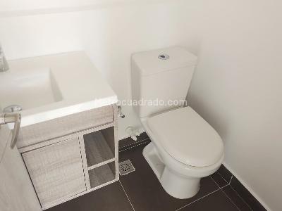 Apartamento de 2 alcobas en venta en Laureles, Medellín, 95 m² · foto 14 de 16