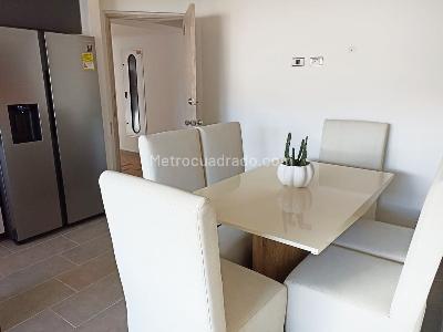 Apartamento de 2 alcobas en arriendo en Belen Rodeo Alto, Medellín, 64 m² · foto 2 de 16