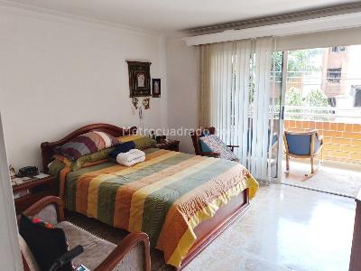 Apartamento en venta en Laureles, Medellín · foto 10 de 17
