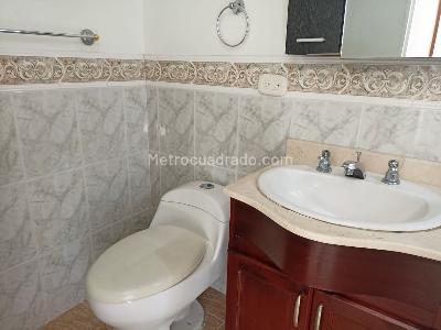 Apartamento de 3 alcobas en arriendo en Belen, Medellín, 86 m² · foto 15 de 18