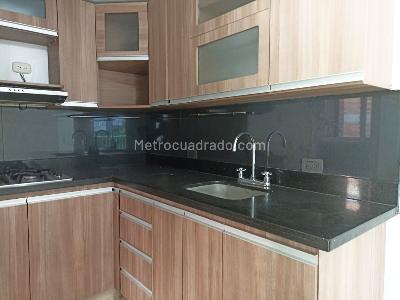 Apartamento de 3 alcobas en arriendo en Belen, Medellín, 86 m² · foto 5 de 18