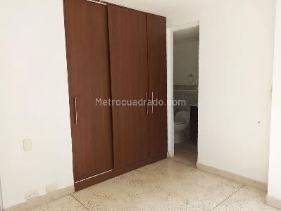 Apartamento de 3 alcobas en arriendo en Belen, Medellín, 86 m² · foto 9 de 18