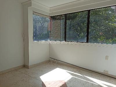 Apartamento en venta en Belen, Medellín · foto 8 de 18