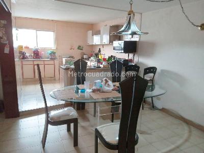 Casa en venta en Belen, Medellín · foto 3 de 17