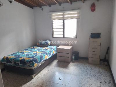 Casa de 5 alcobas en venta en Laureles, Medellín, 487 m² · foto 10 de 15