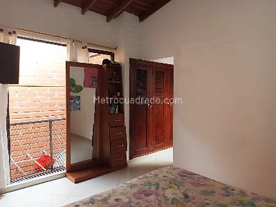 Casa de 4 alcobas en venta en Belen, Medellín, 140 m² · foto 9 de 18