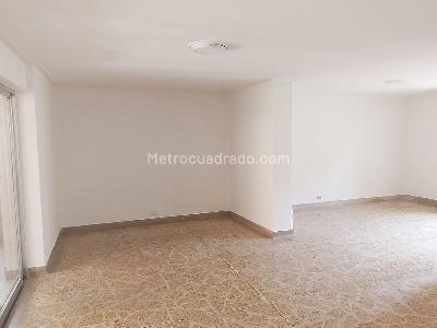 Apartamento en venta en Laureles, Medellín · foto 8 de 20