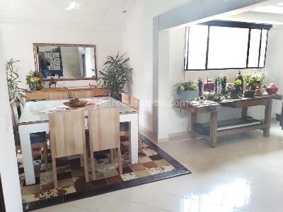 Apartamento de 5 alcobas en venta en Laureles, Medellín, 260 m² · foto 4 de 20