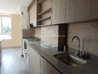Apartamento de 3 alcobas en venta en Belen, Medellín, 108 m² · foto 4 de 18