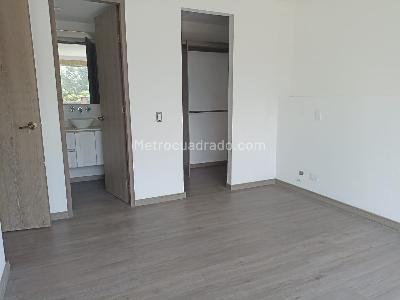 Apartamento de 3 alcobas en venta en Belen, Medellín, 108 m² · foto 7 de 18