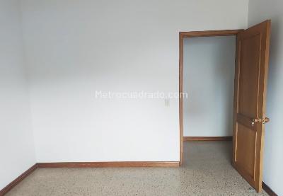 Apartamento de 3 alcobas en venta en Laureles, Medellín, 160 m² · foto 10 de 17
