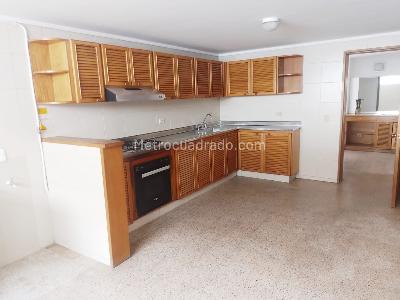 Apartamento de 3 alcobas en venta en Laureles, Medellín, 160 m² · foto 5 de 17