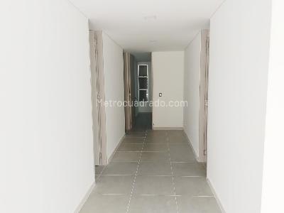 Apartamento de 3 alcobas en venta en Laureles, Medellín, 108 m² · foto 4 de 16