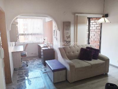 Apartamento de 4 alcobas en venta en Laureles, Medellín, 142 m² · foto 8 de 20