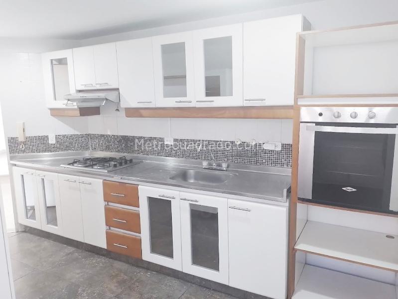 Apartamento Amplio de 3 Alcobas con Aire Acondicionado en Laureles - 6