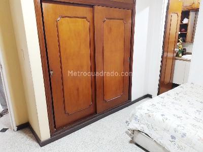 Apartamento de 2 alcobas en venta en Laureles, Medellín, 141 m² · foto 12 de 18