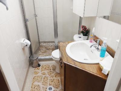 Apartamento de 2 alcobas en venta en Laureles, Medellín, 141 m² · foto 15 de 18