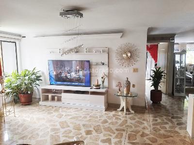 Apartamento de 3 alcobas en venta en Laureles, Medellín, 154 m² · foto 5 de 18
